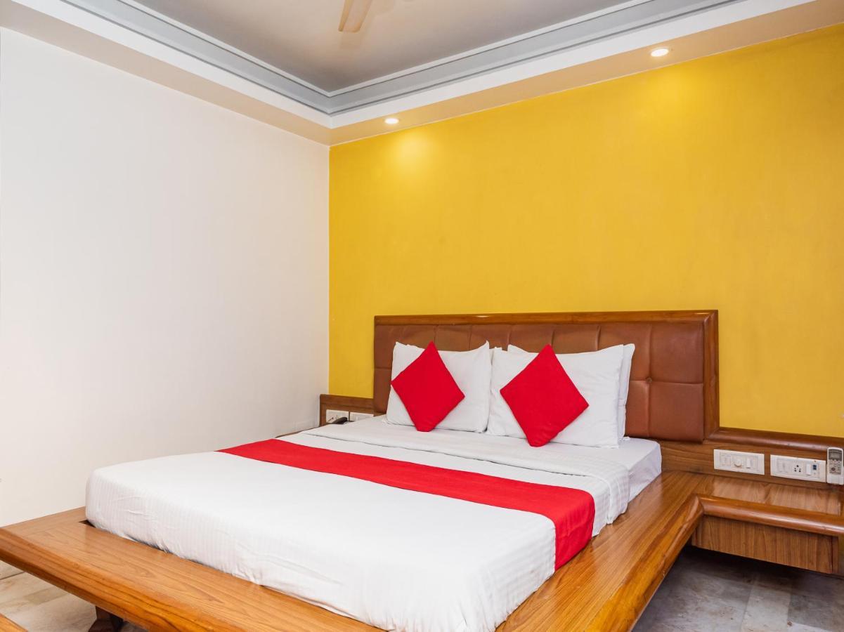Hotel Balwas Σουράτ Εξωτερικό φωτογραφία