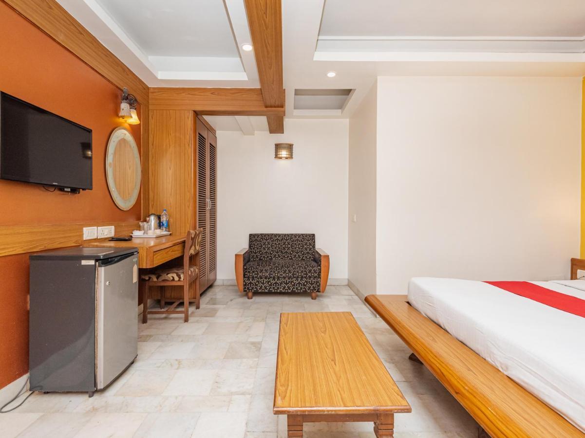 Hotel Balwas Σουράτ Εξωτερικό φωτογραφία