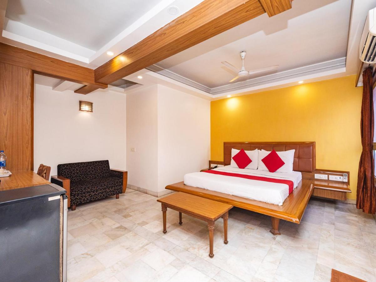 Hotel Balwas Σουράτ Εξωτερικό φωτογραφία