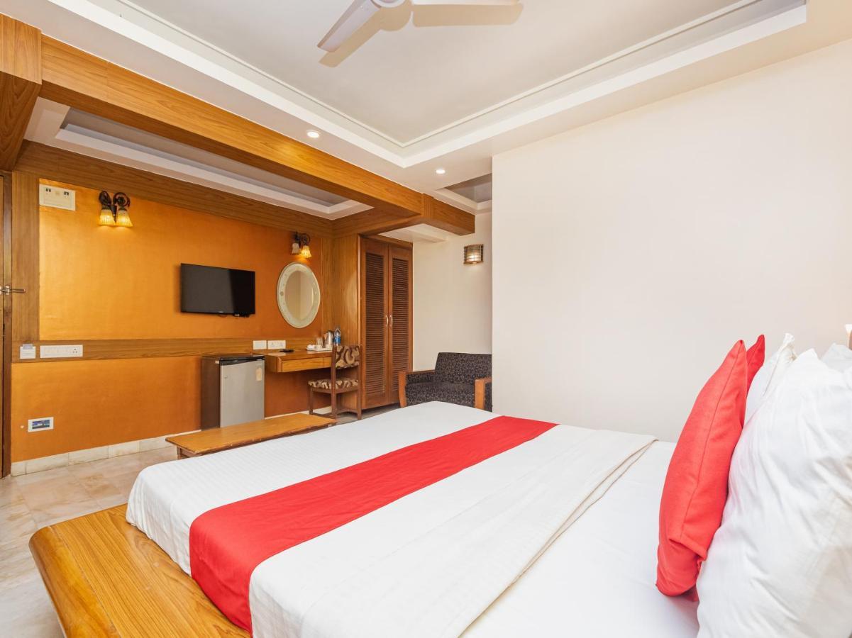 Hotel Balwas Σουράτ Εξωτερικό φωτογραφία