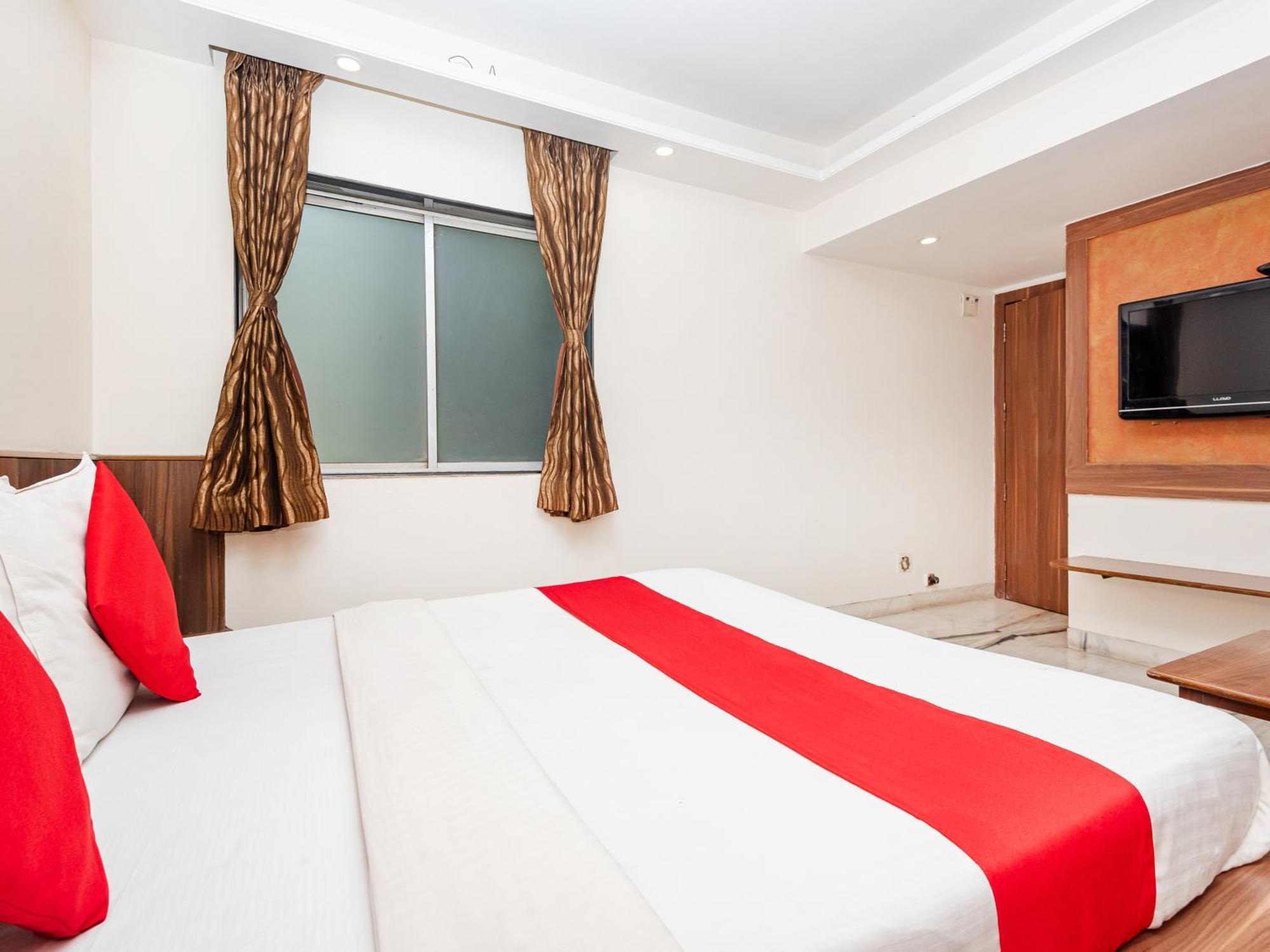 Hotel Balwas Σουράτ Εξωτερικό φωτογραφία