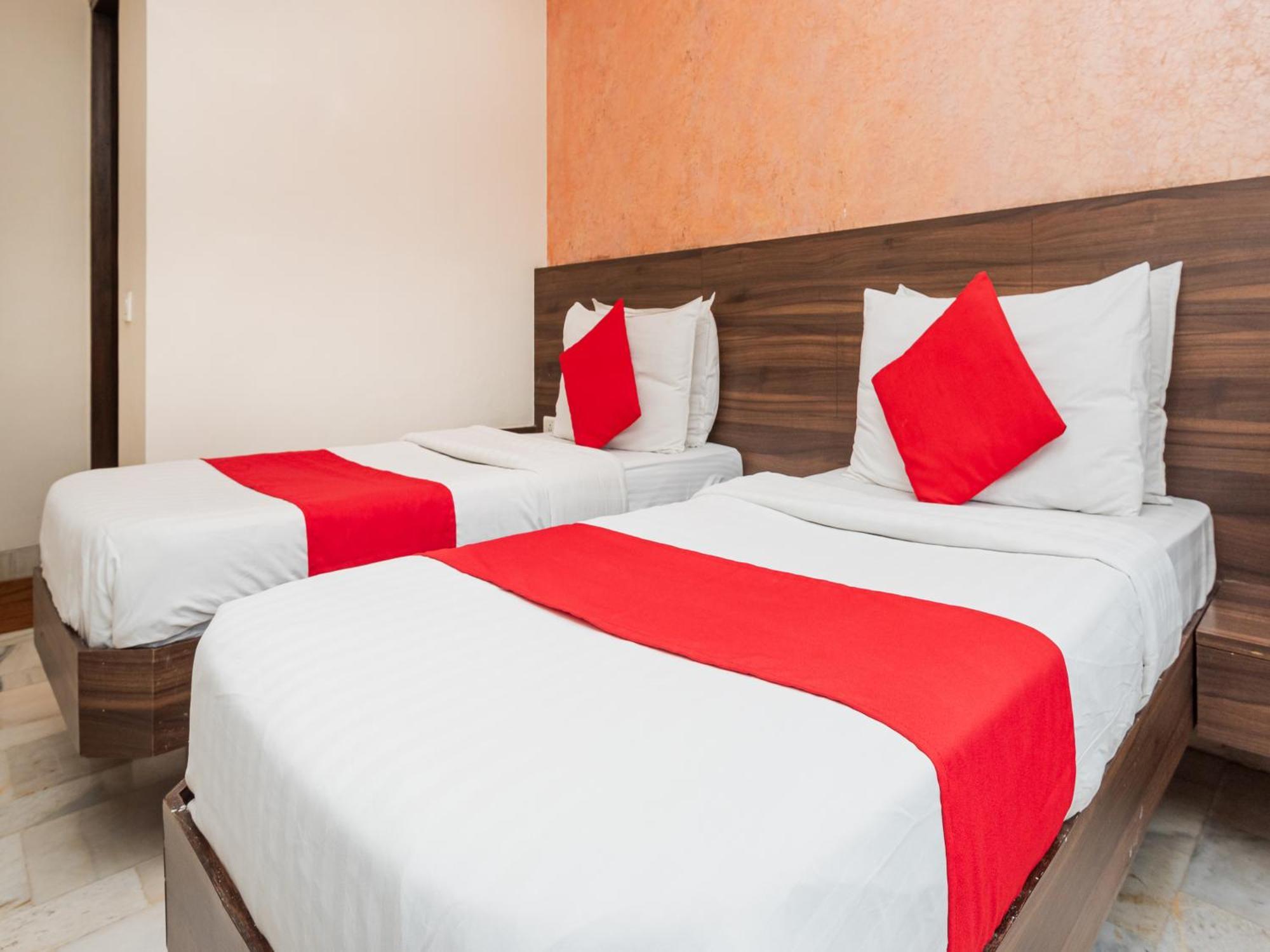 Hotel Balwas Σουράτ Εξωτερικό φωτογραφία