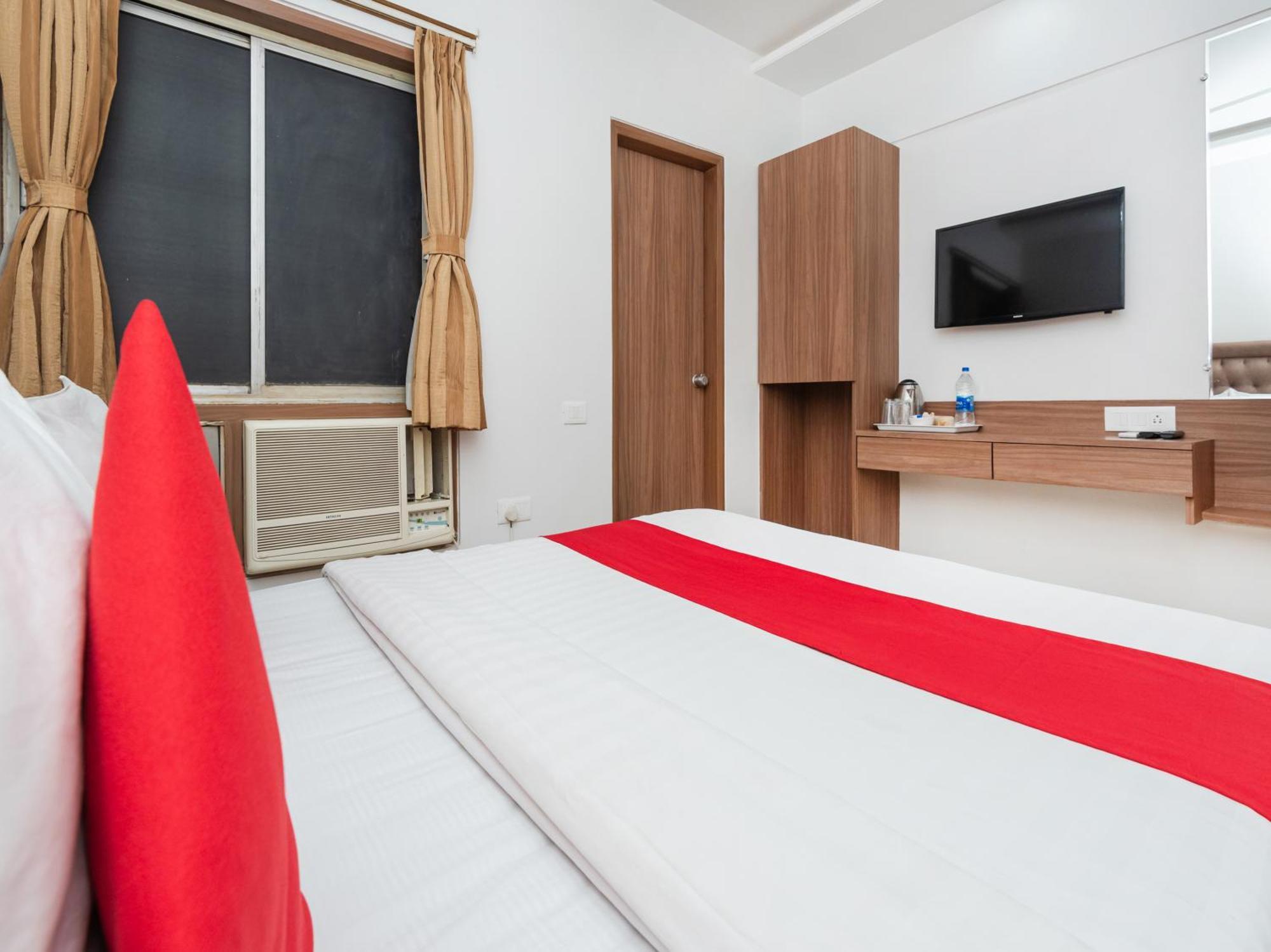 Hotel Balwas Σουράτ Εξωτερικό φωτογραφία